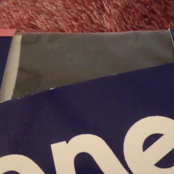 NIP - Hanes Too Pantyhose Barely Black Day Sheer - Size: AB -  STYLE-136 - Picture 3 of 5